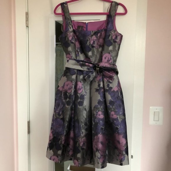 Gorgeous New ADRIANNA PAPELL BLOSSOM COCKTAIL DRESS - Picture 5 of 10
